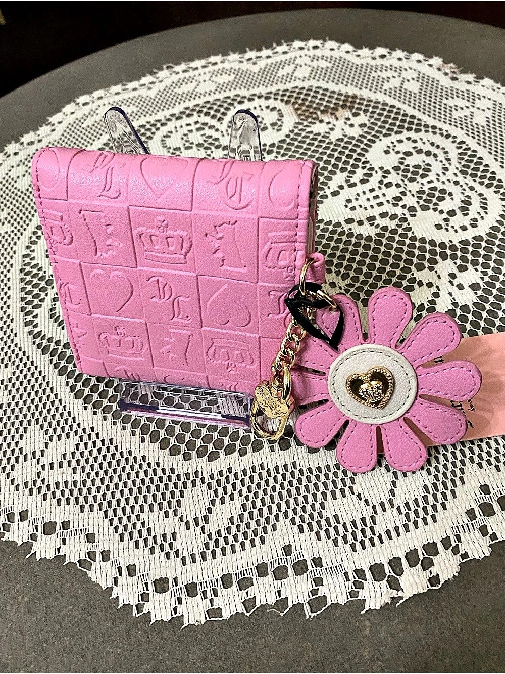 Juicy Couture Heart Charm Wallet Pink NWT - Picture 3 of 6